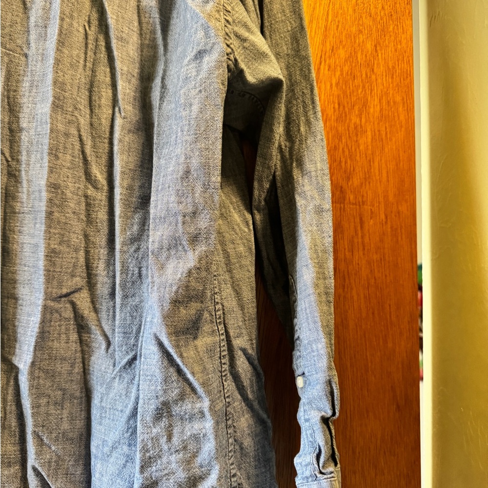 Lands’ End button down - Picture 7 of 9